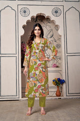 Chic Floral Foil Print Viscose Cotton Kurti Set with Contemporary Tailored Pants